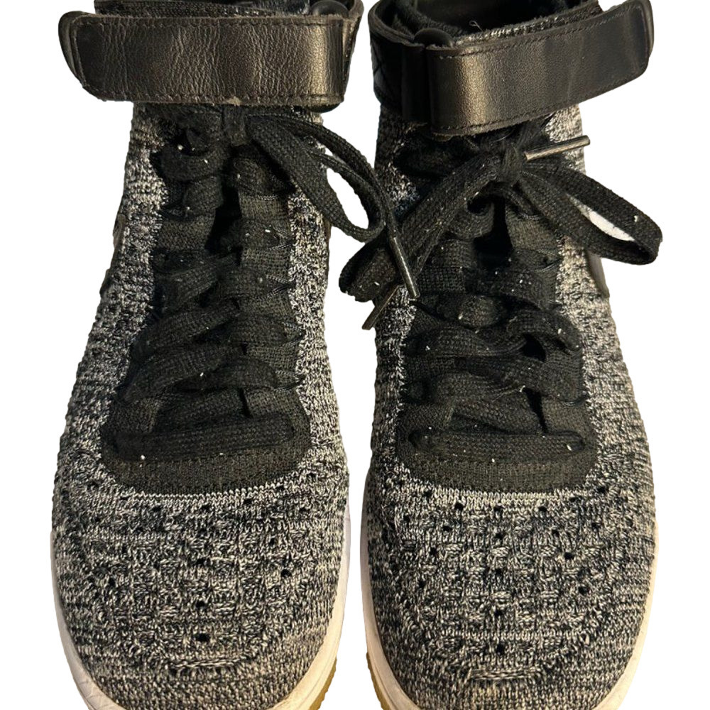 Nike Basketball Shoes Size 7 women’s